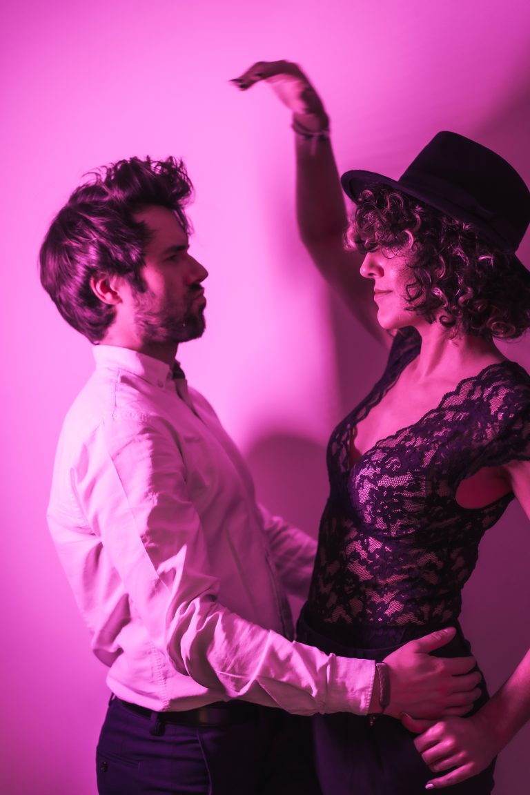 Couple Libre : avantages et inconvénients